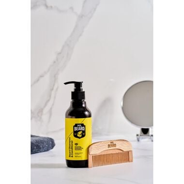 Mr Beard Fresh Beard Duo (Shampoo 300ml + Wooden Comb) - Mr Beard